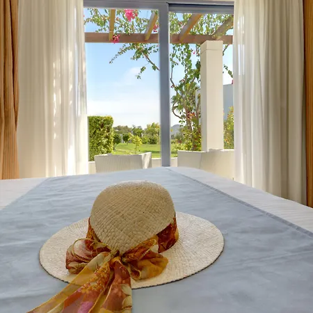 Lakitira Hotel