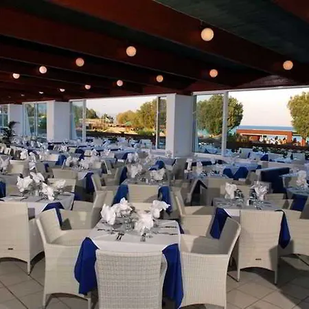 Lakitira Hotell