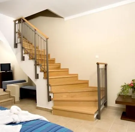 Hotell Lakitira 5*